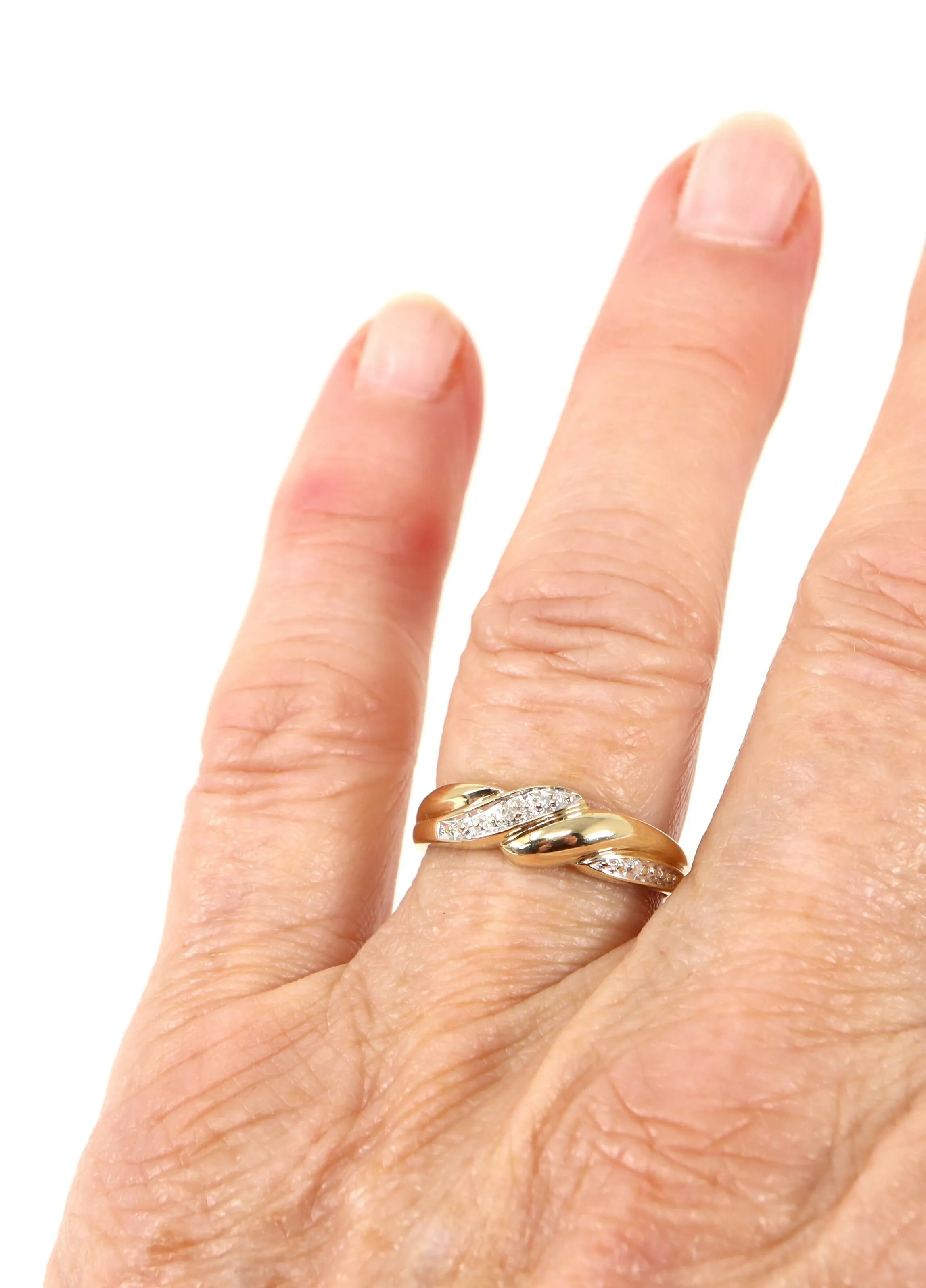 9ct Gold & Diamond Band Ring