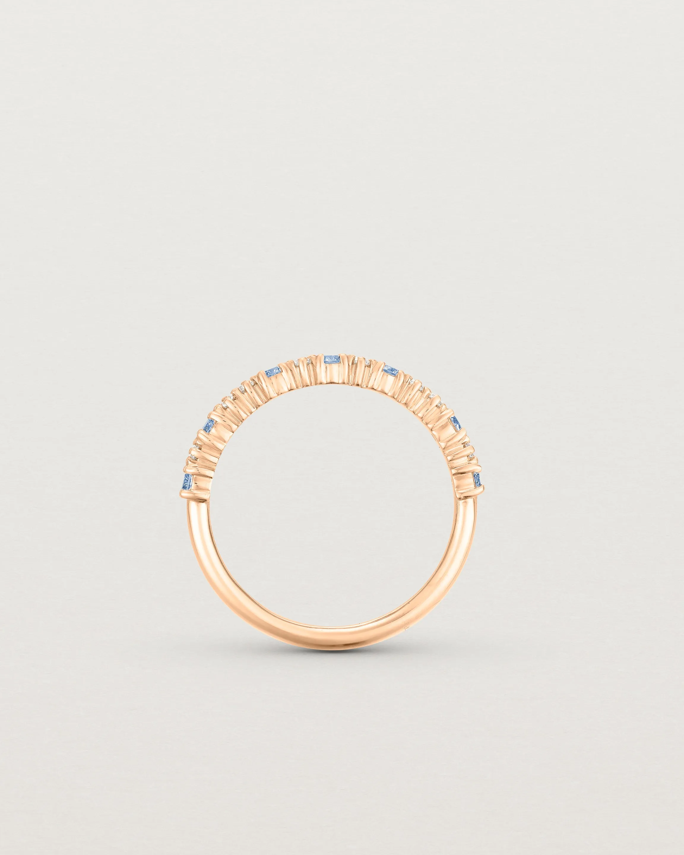 Aurelia Ring – Elegant Ceylon Sapphires & Sparkling Diamonds