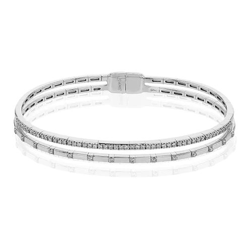Bangle in 18k Gold with Diamonds