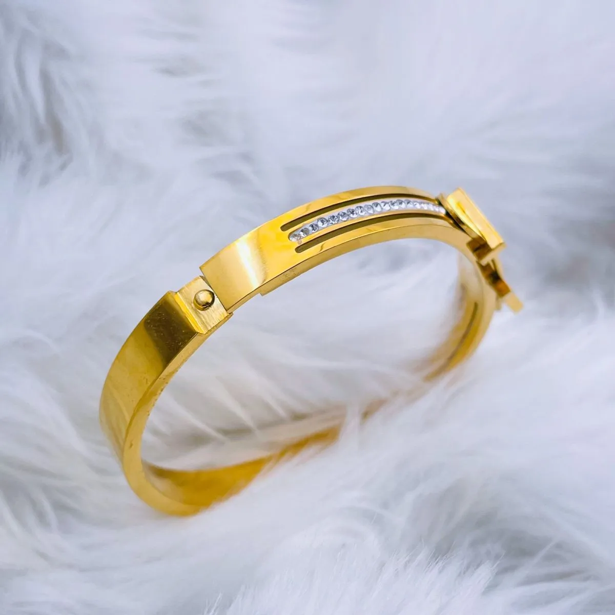 Belt Buckle Cubic Zirconia 18K Gold Stainless Steel Bangle Kada For Women