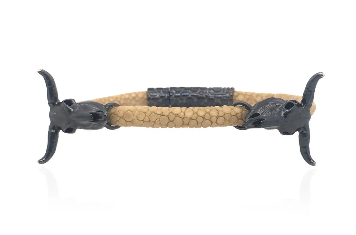 Bracelet LivingSkull Men Stingray Leather & Two Silver Bull Skulls