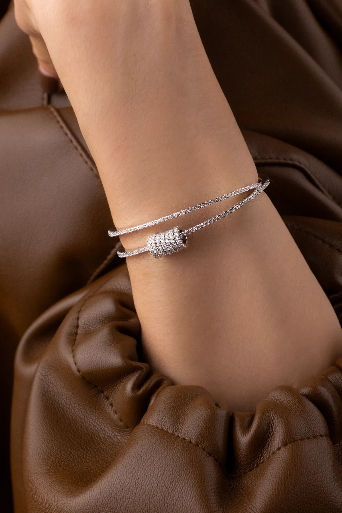 Cuff with Sliding Rings