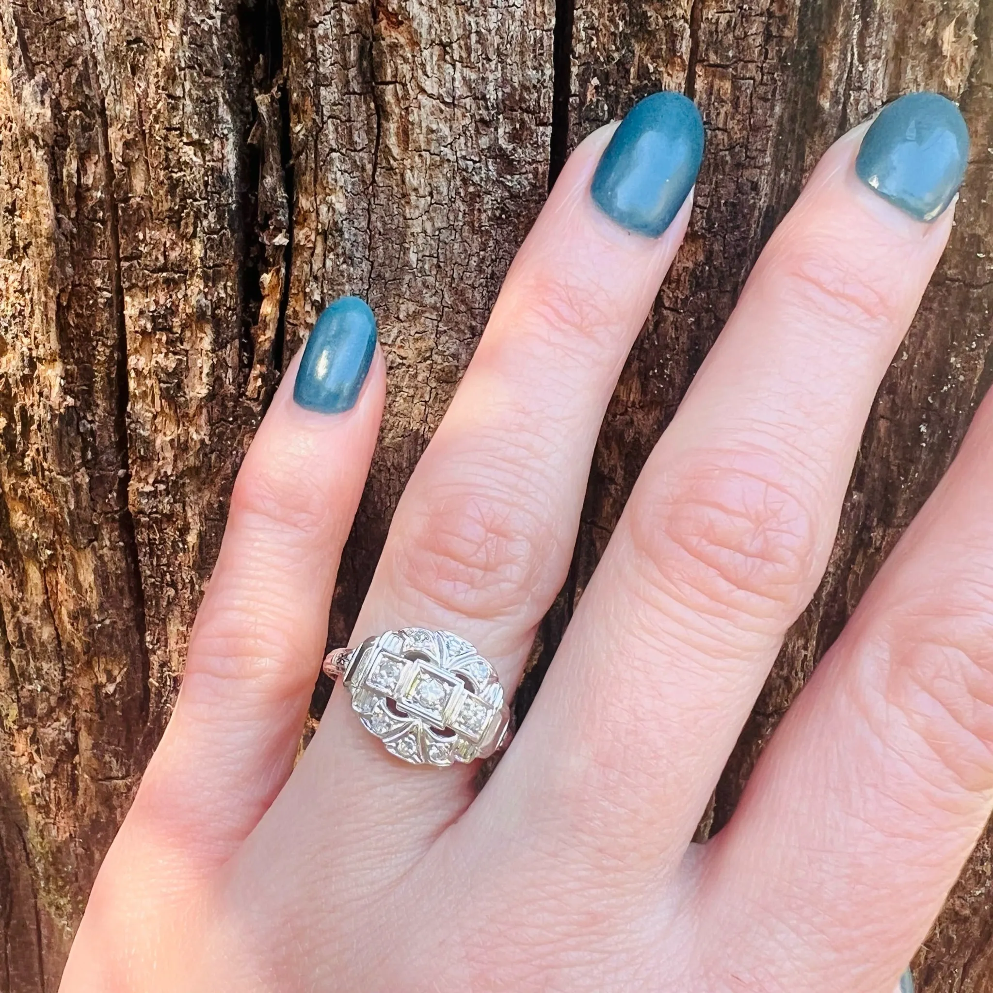 Darling Diamond & White Gold Deco Ring