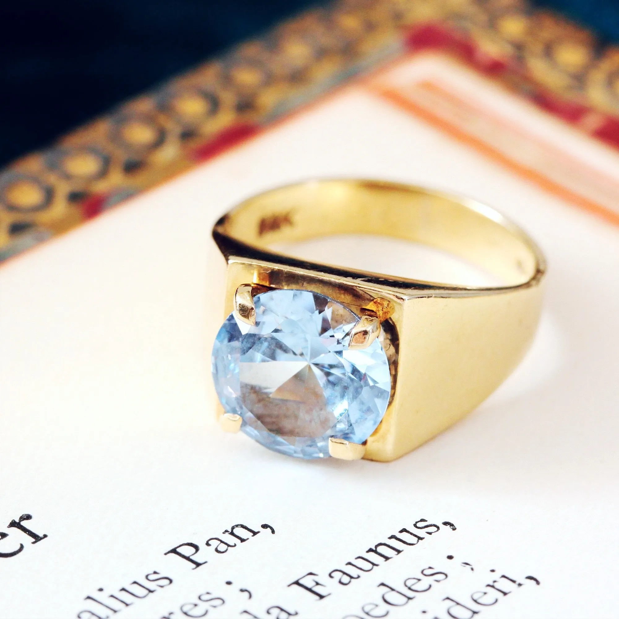 Date 1976 Modernist Spinel Dress Ring