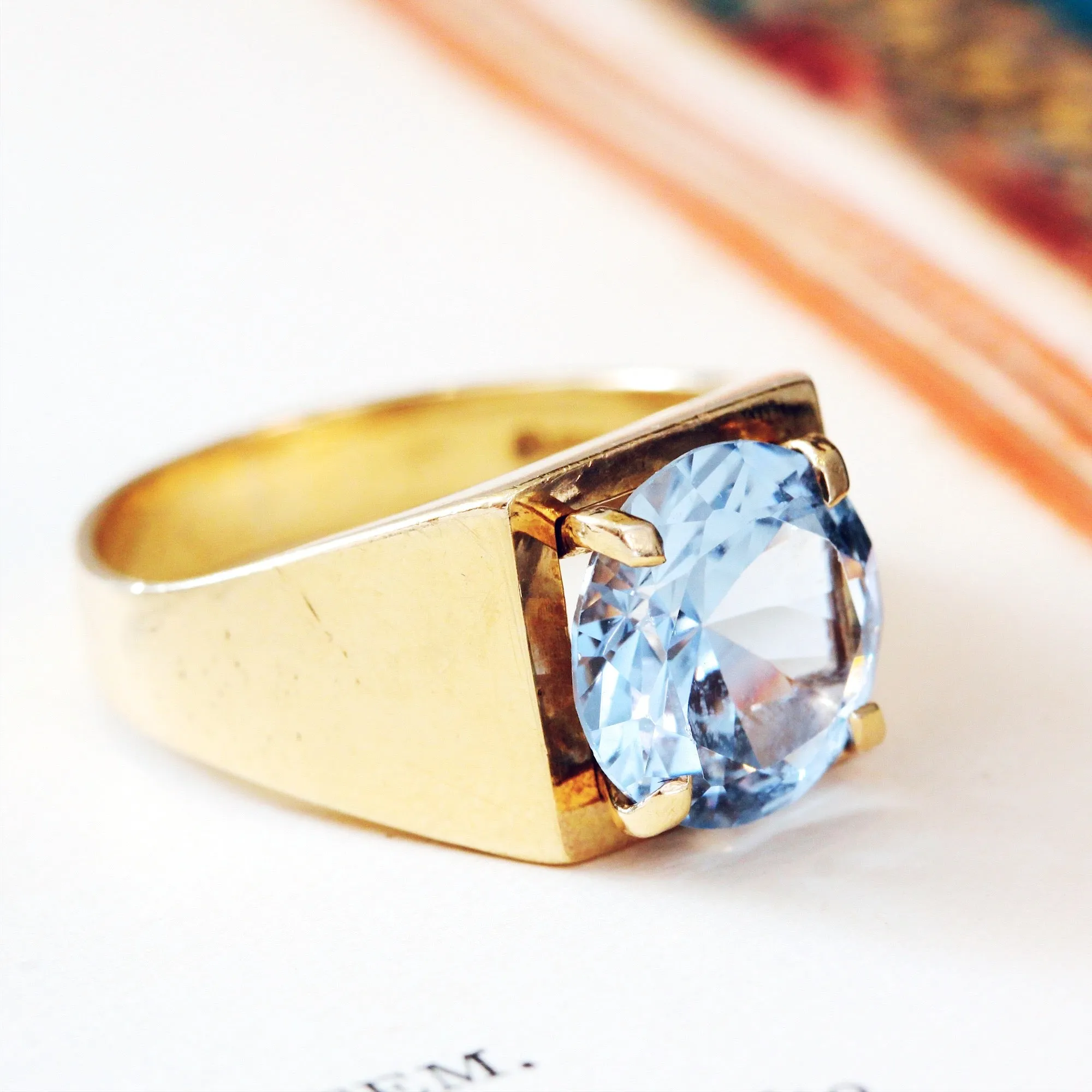 Date 1976 Modernist Spinel Dress Ring