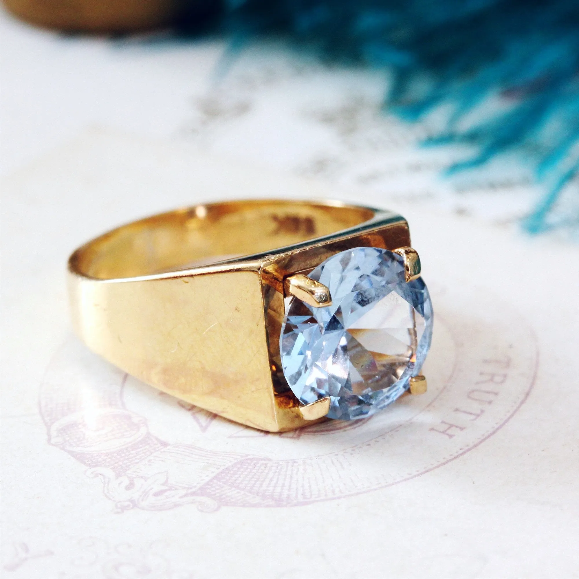 Date 1976 Modernist Spinel Dress Ring