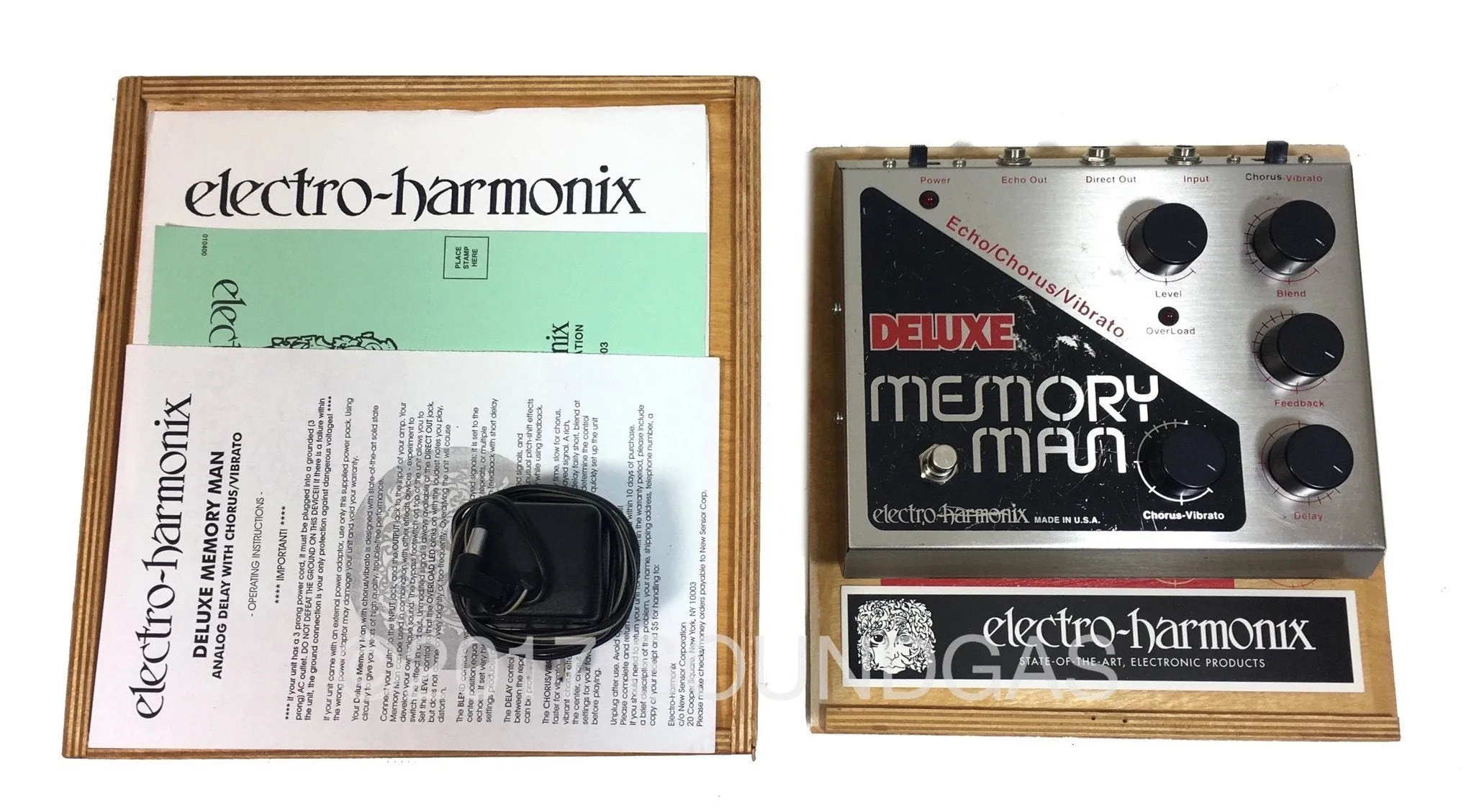 Electro-Harmonix Deluxe Memory Man (Boxed)