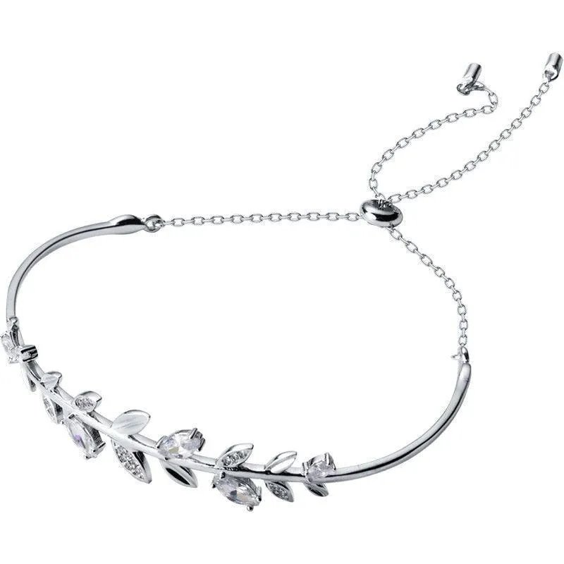 Enticing Leaves Bracelet