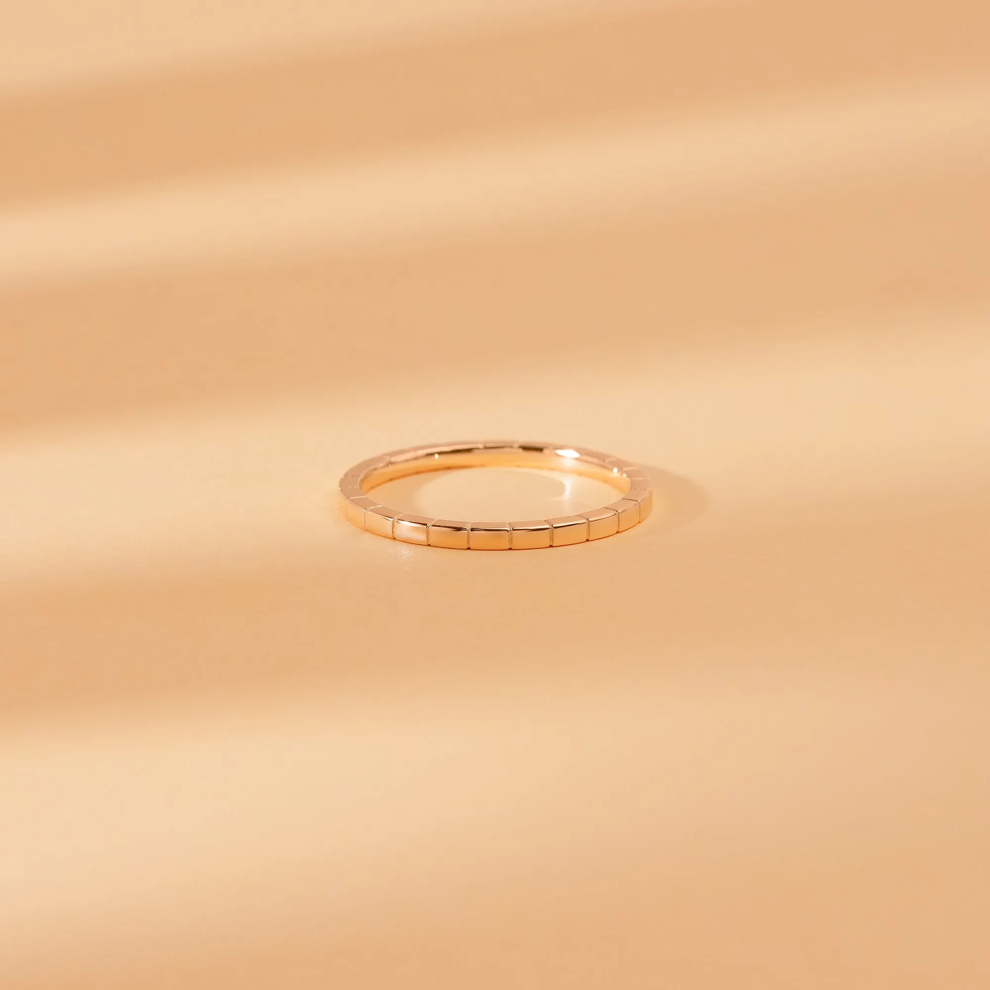 Fluted Design Wedding Ring, Jette