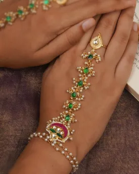 Green Color Gold Plated Jadau Kundan Haathphool - MHP132M
