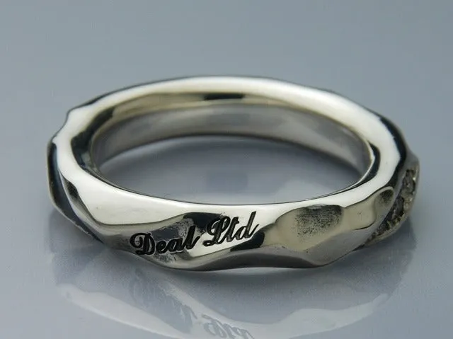 Hammerd Line Ring