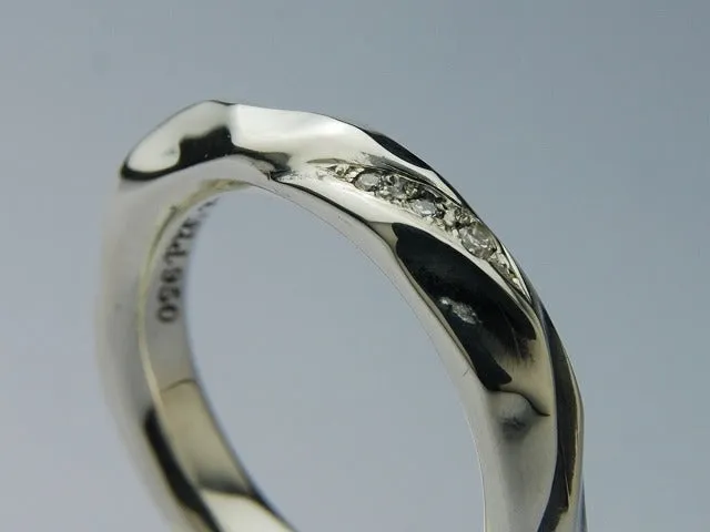 Hammerd Line Ring