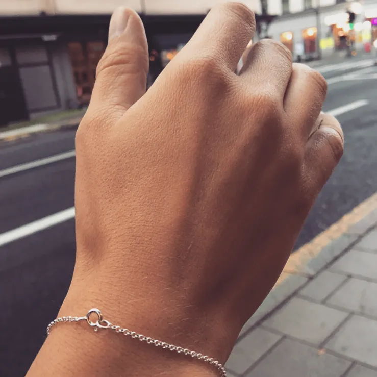Hammered Circle Bracelet Silver