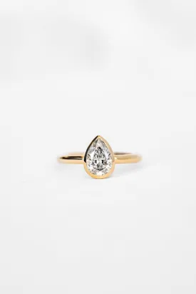 Pear Aura Ring with 1.25ct Lab Diamond