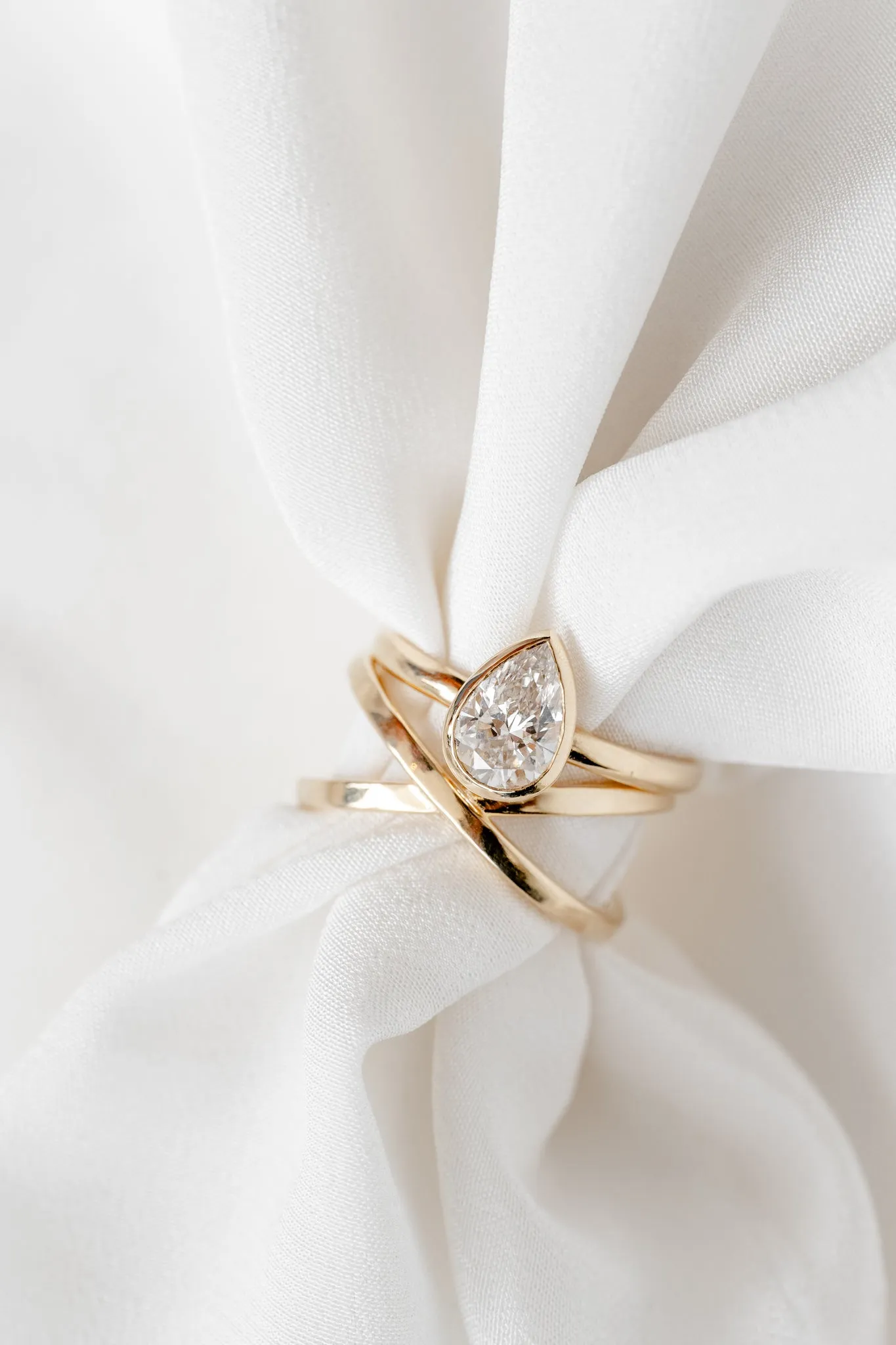 Pear Aura Ring with 1.25ct Lab Diamond