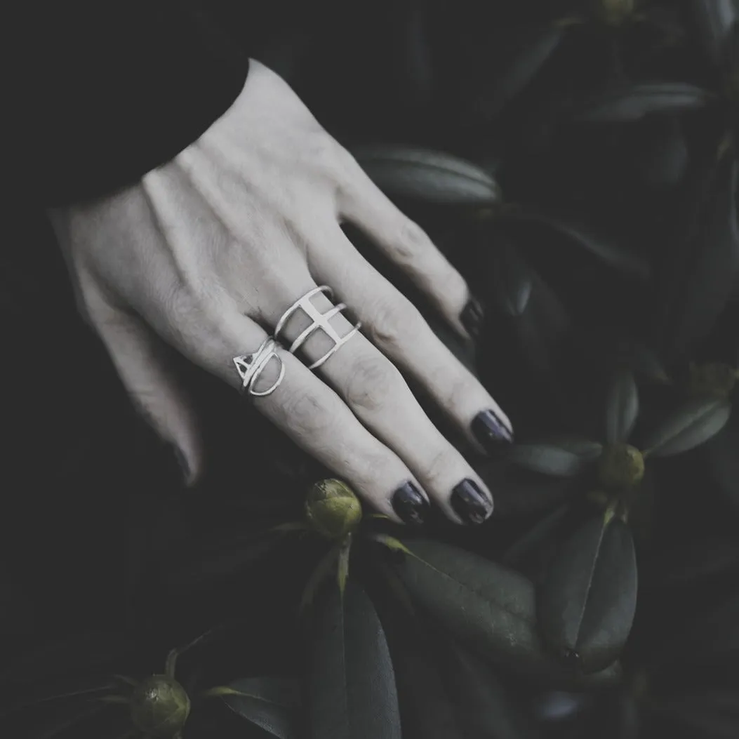 Taika   Tyyneys   Loop - Silver Stacking Ring Combination